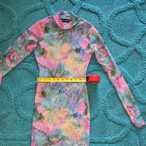 Pretty Little Thing Sheer Colorful Long Sleeve Dress 4 - Picture 4 of 6